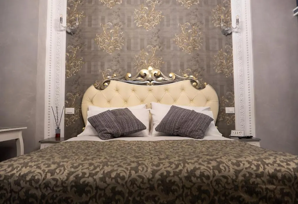 Romantico Mood-1